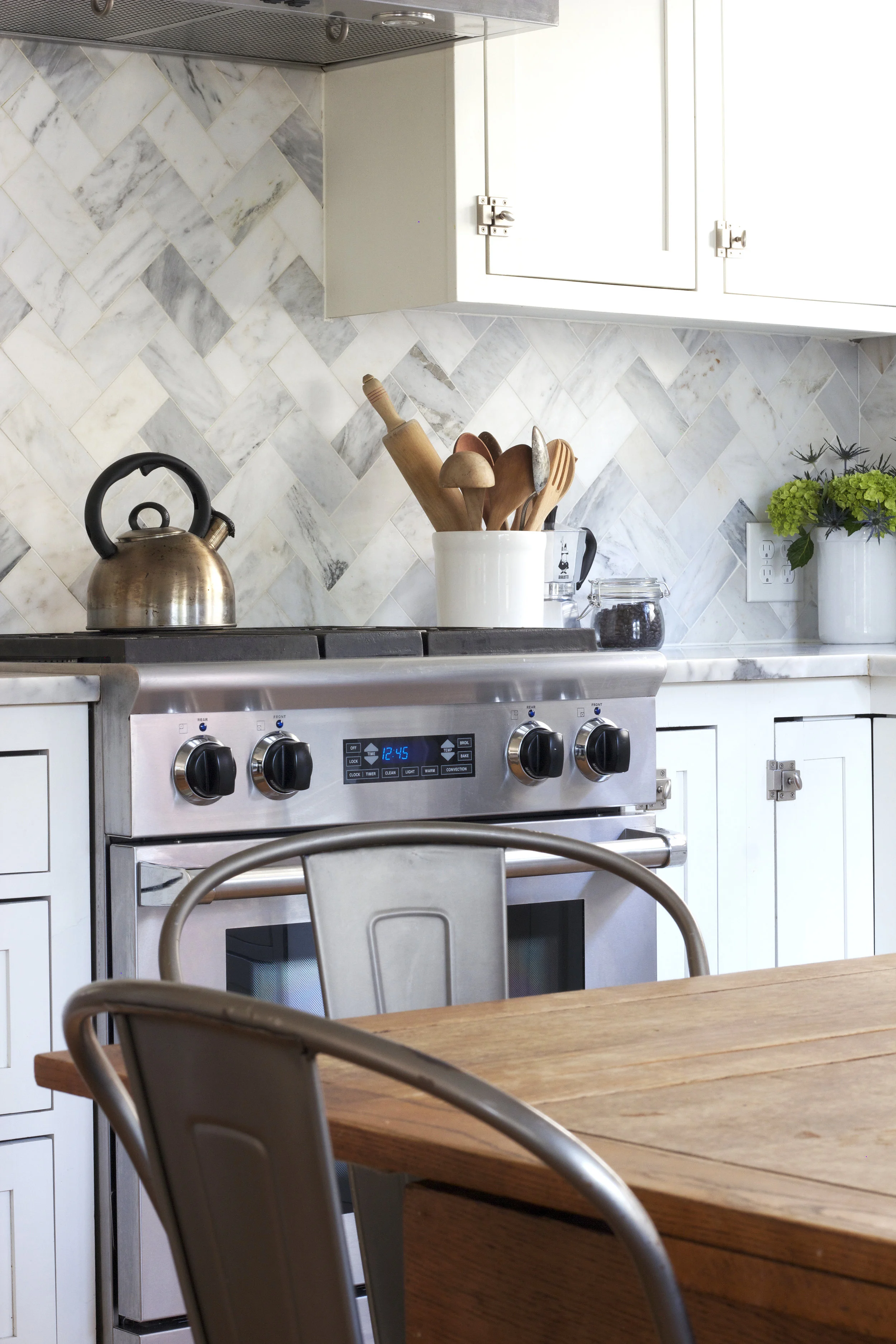 Shopping A Scratch-And-Dent Appliance Sale (and what we bought for
